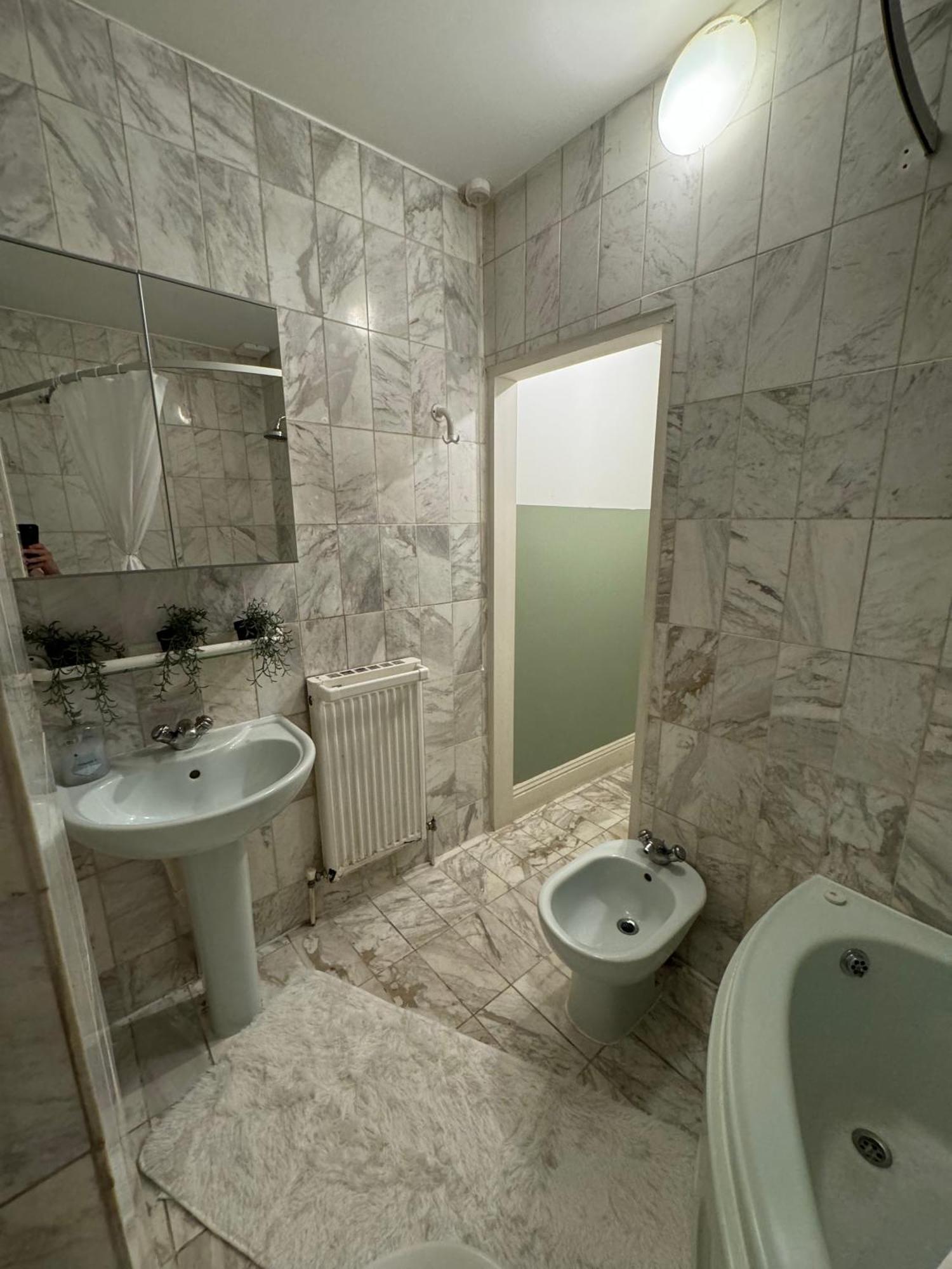 Central And Affordable Flat For 6 People In Zone 1 - Baker Street - With Breakfast Included ロンドン エクステリア 写真